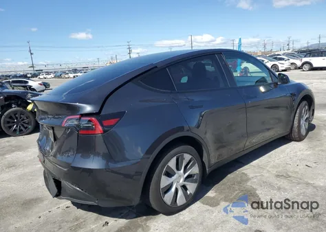 2024 Tesla Model Y из США, поврежденный, VIN 7SAYGDED3RF036414